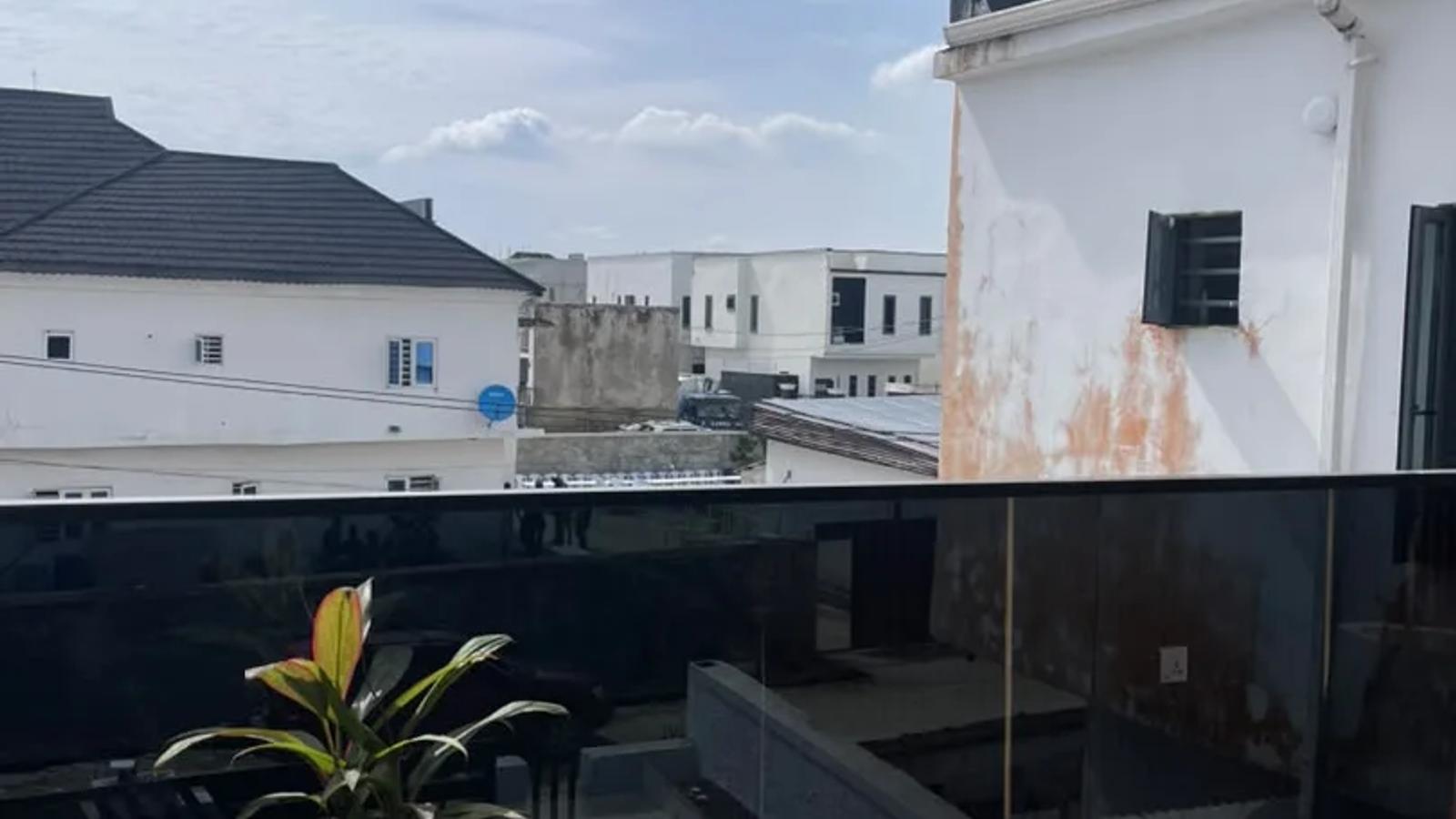 4 Bedroom Fully Detached Duplex