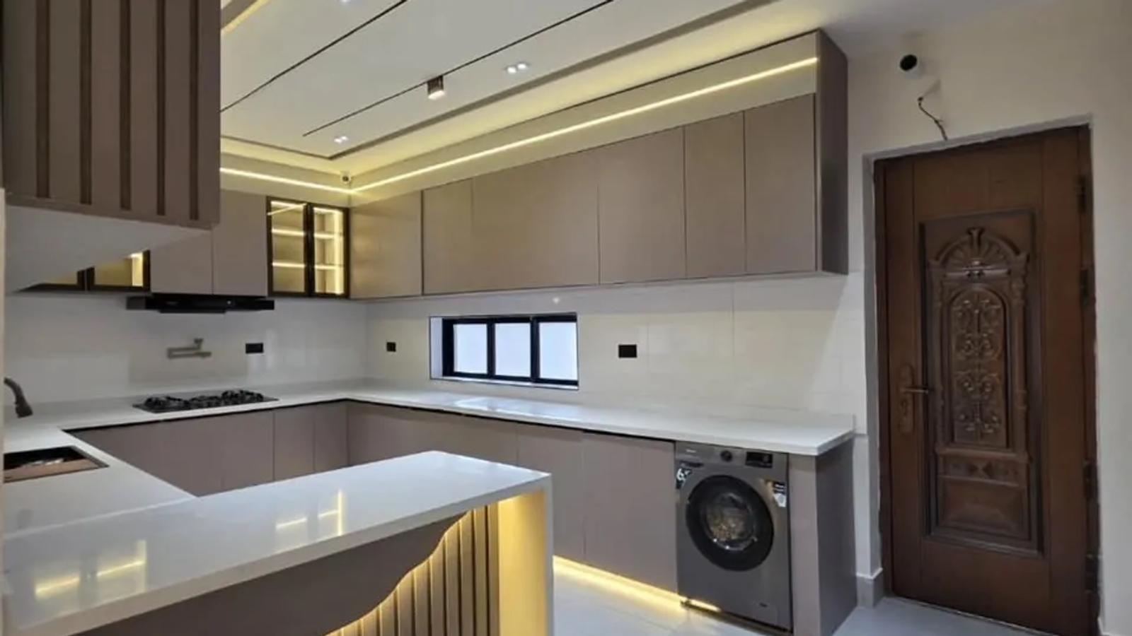5 Bedroom Fully Detached Duplex