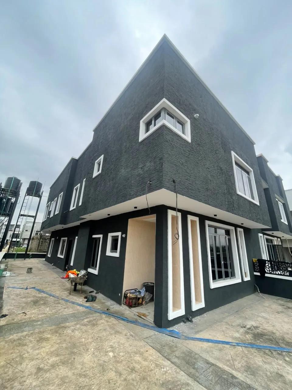 5 Bedroom Semi Detached Duplex