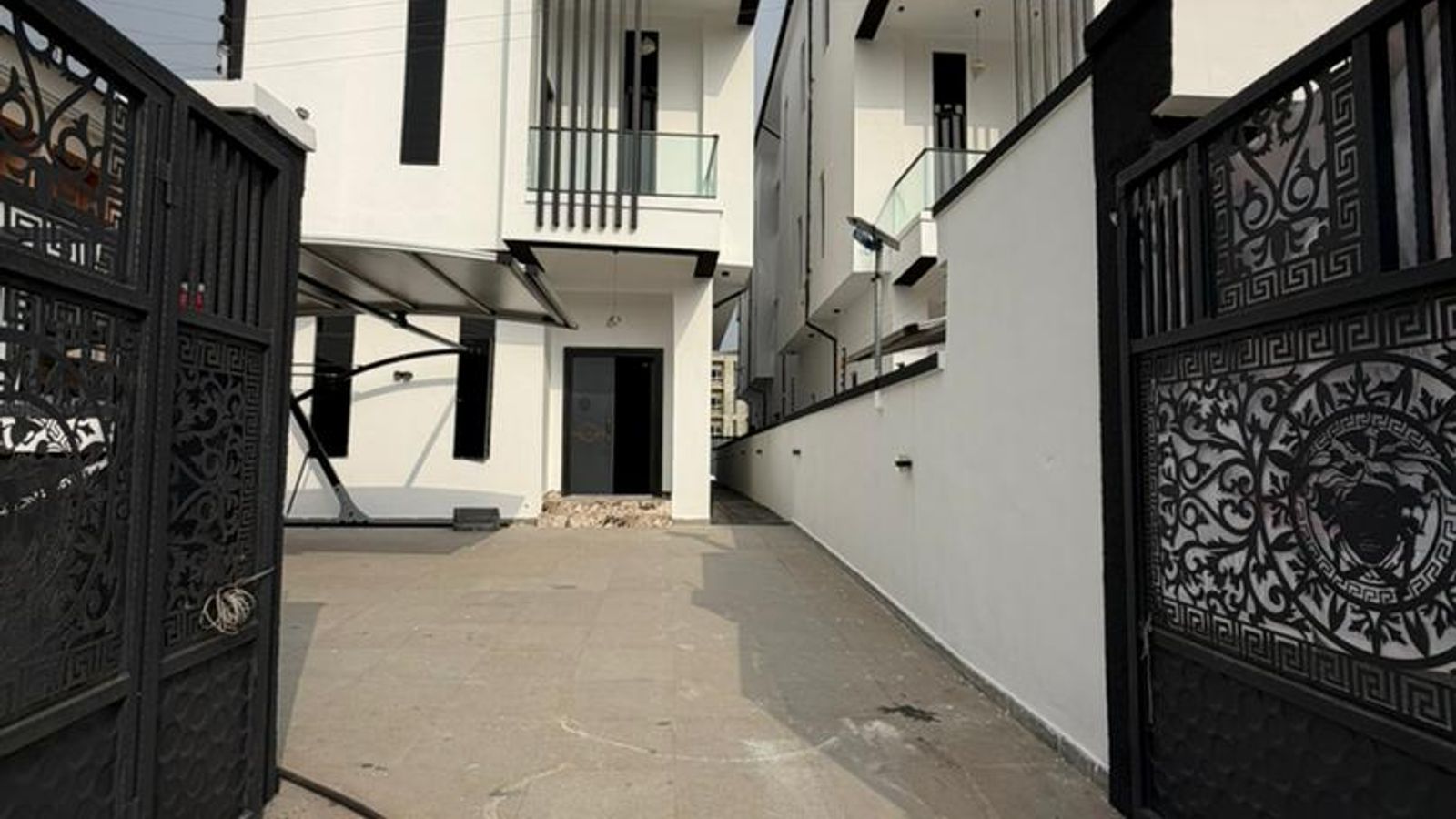 5 Bedroom Fully Detached Duplex