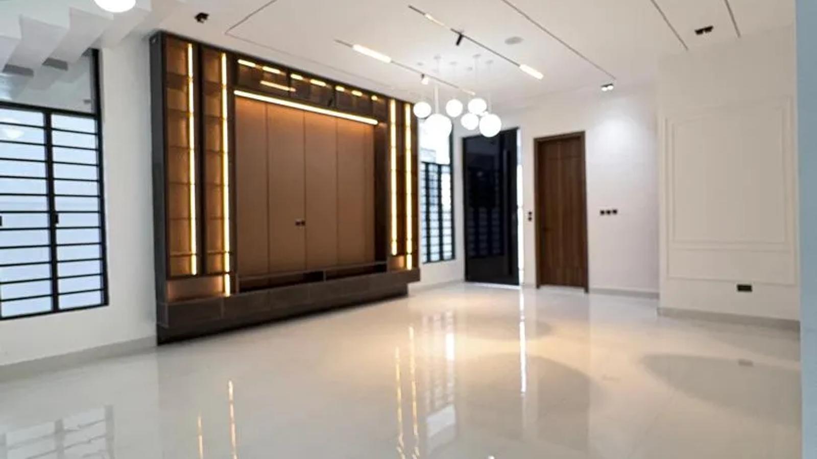 4 Bedroom Fully Detached Duplex