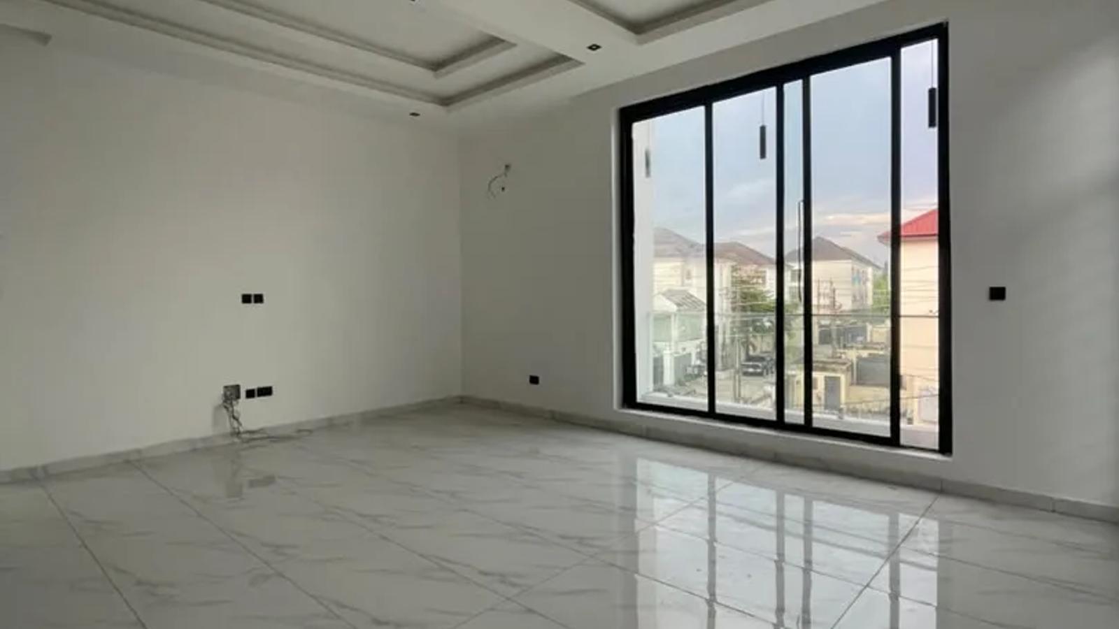 5 Bedroom Fully Detached Duplex