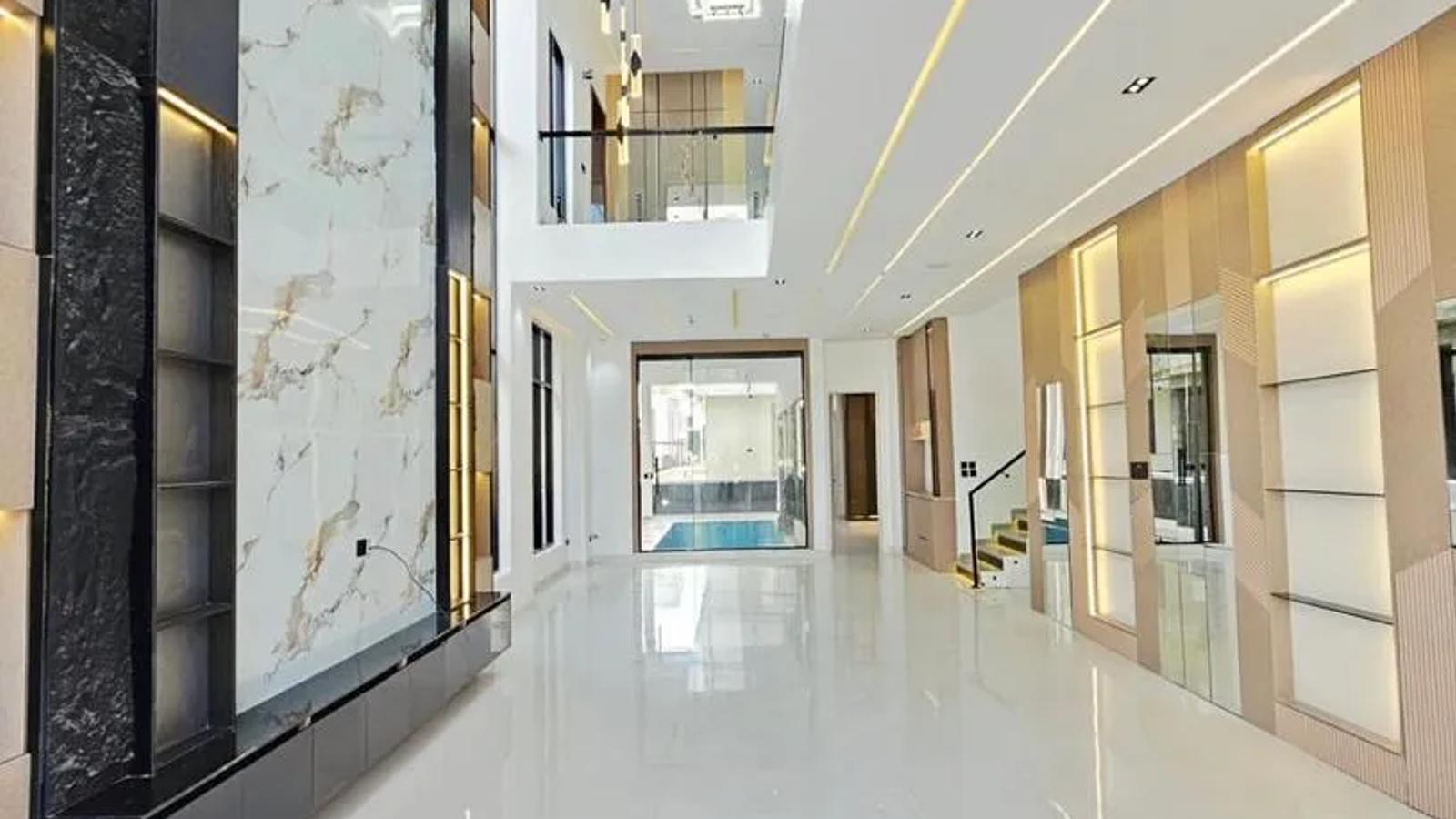 5 Bedroom Fully Detached Duplex