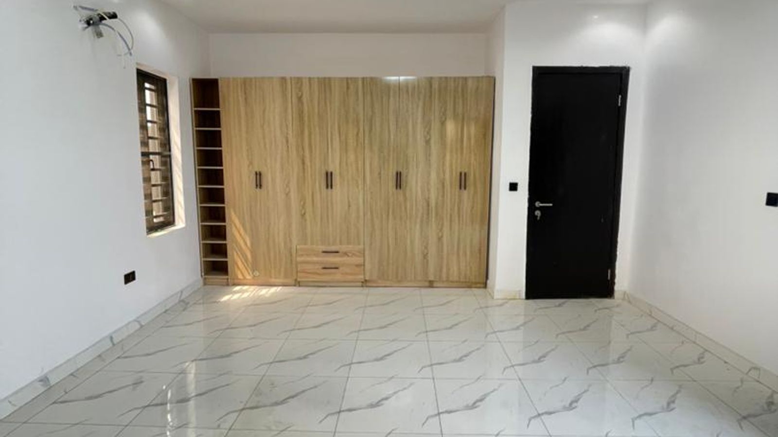 4 Bedroom Fully Detached Duplex