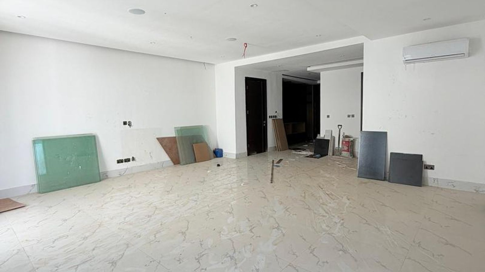 4 Bedroom Maisonette