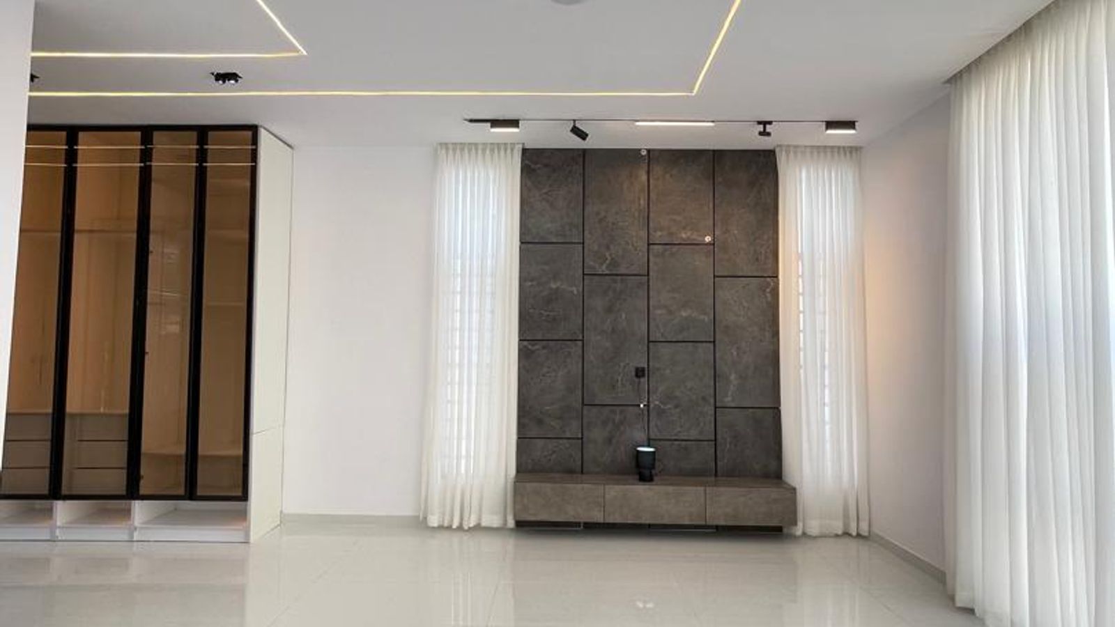 5 Bedroom Fully Detached Duplex