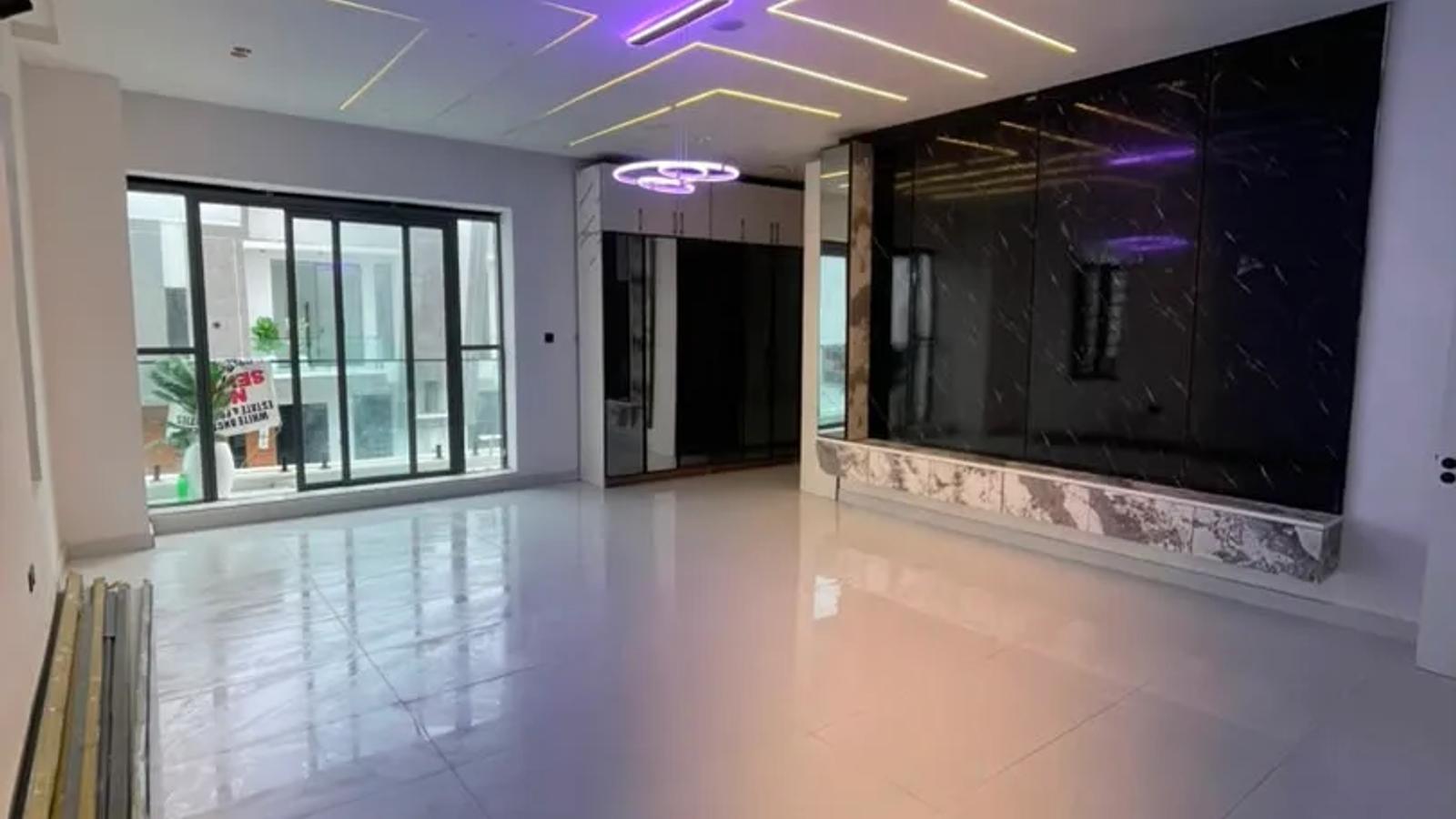 4 Bedroom Fully Detached Duplex