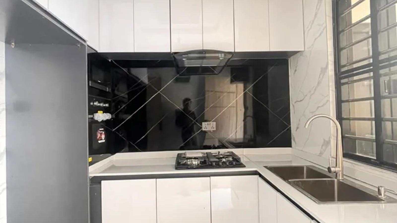 2 BEDROOM APARTMENT