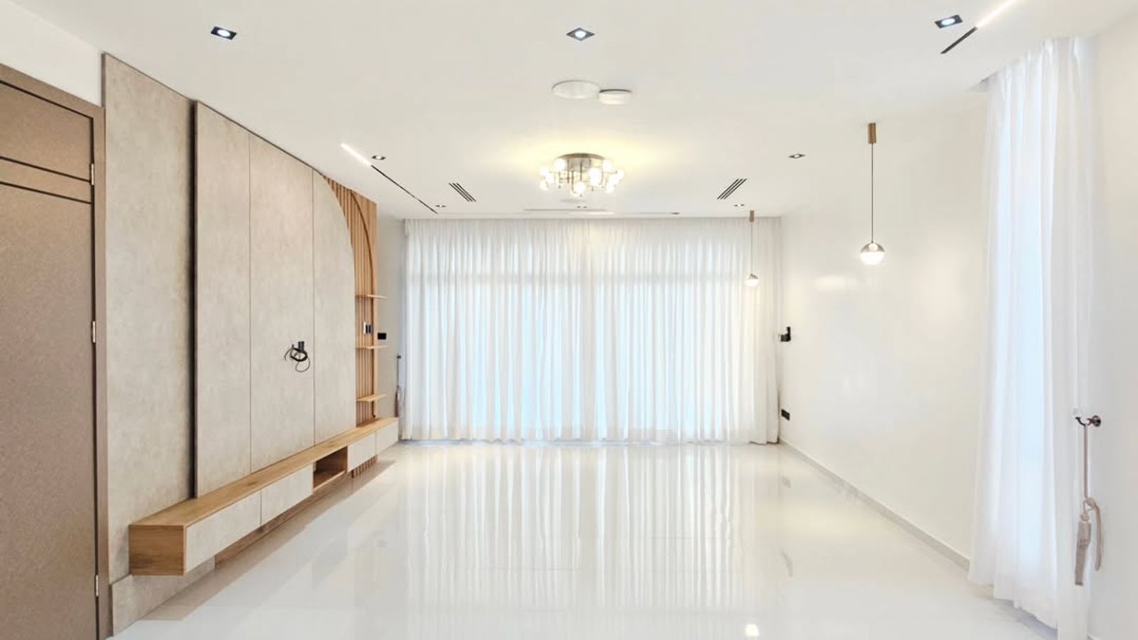 5 Bedroom Fully Detached Duplex