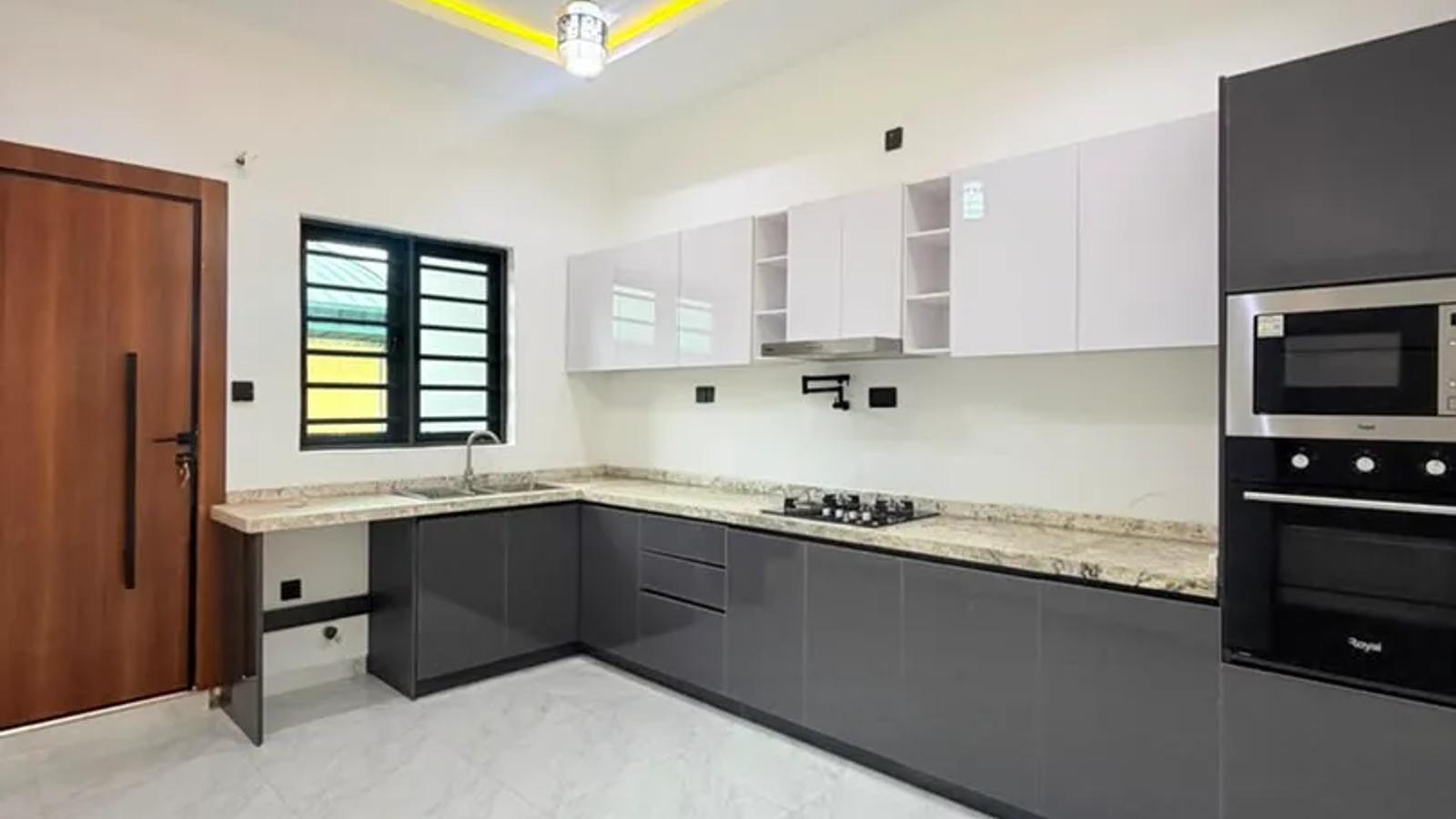 4 Bedroom Terrace Duplex