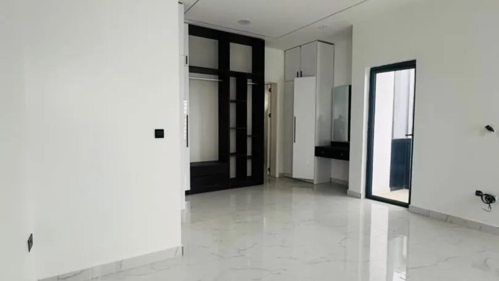 4 Bedroom Semi Detached Duplex