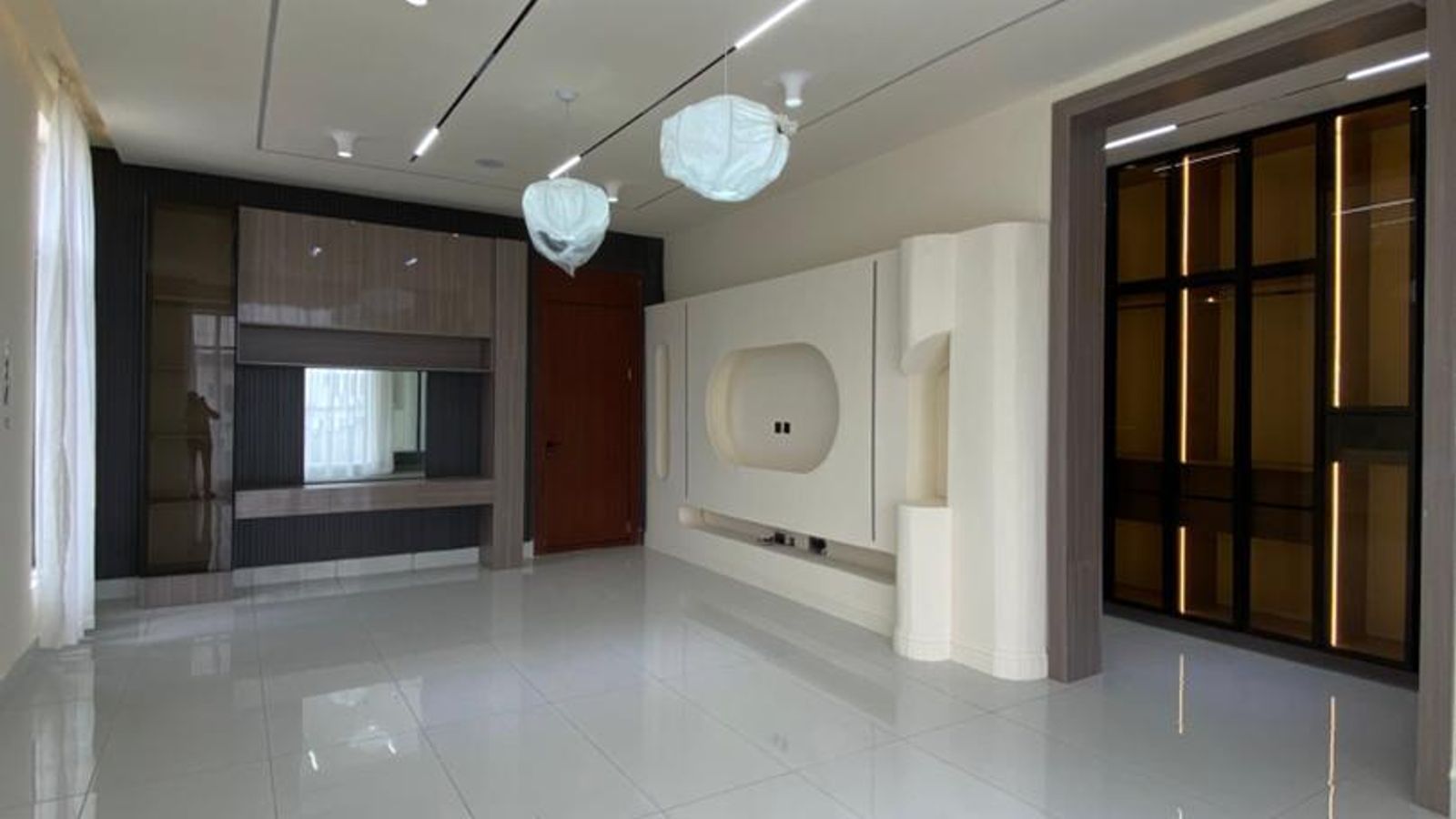 5 Bedroom Fully Detached Duplex