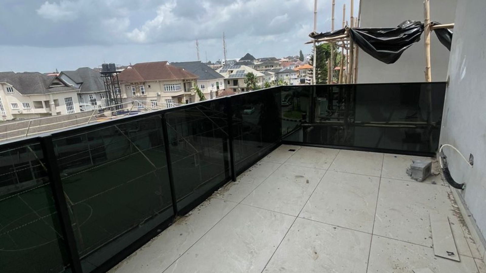 5 Bedroom Fully Detached Duplex