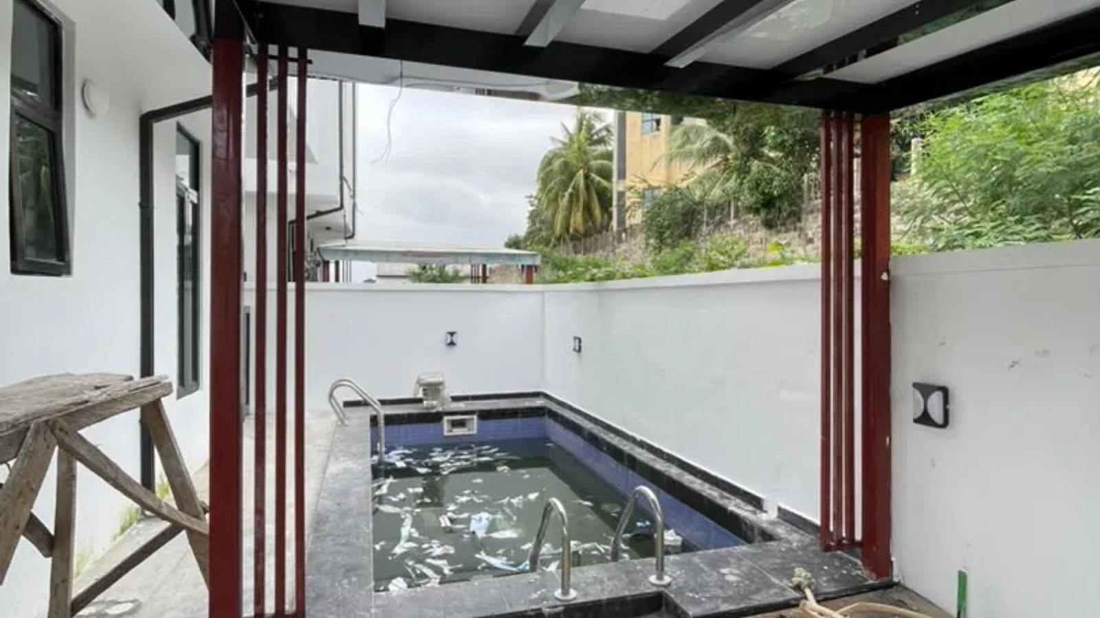 5 Bedroom Fully Detached Duplex