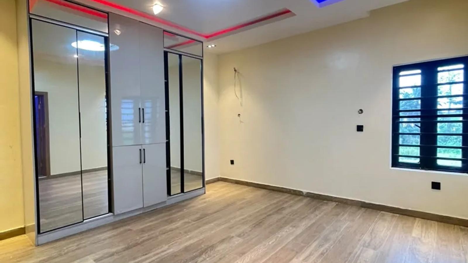 5 BEDROOM FULLY-DETACHED DUPLEX WITH BQ