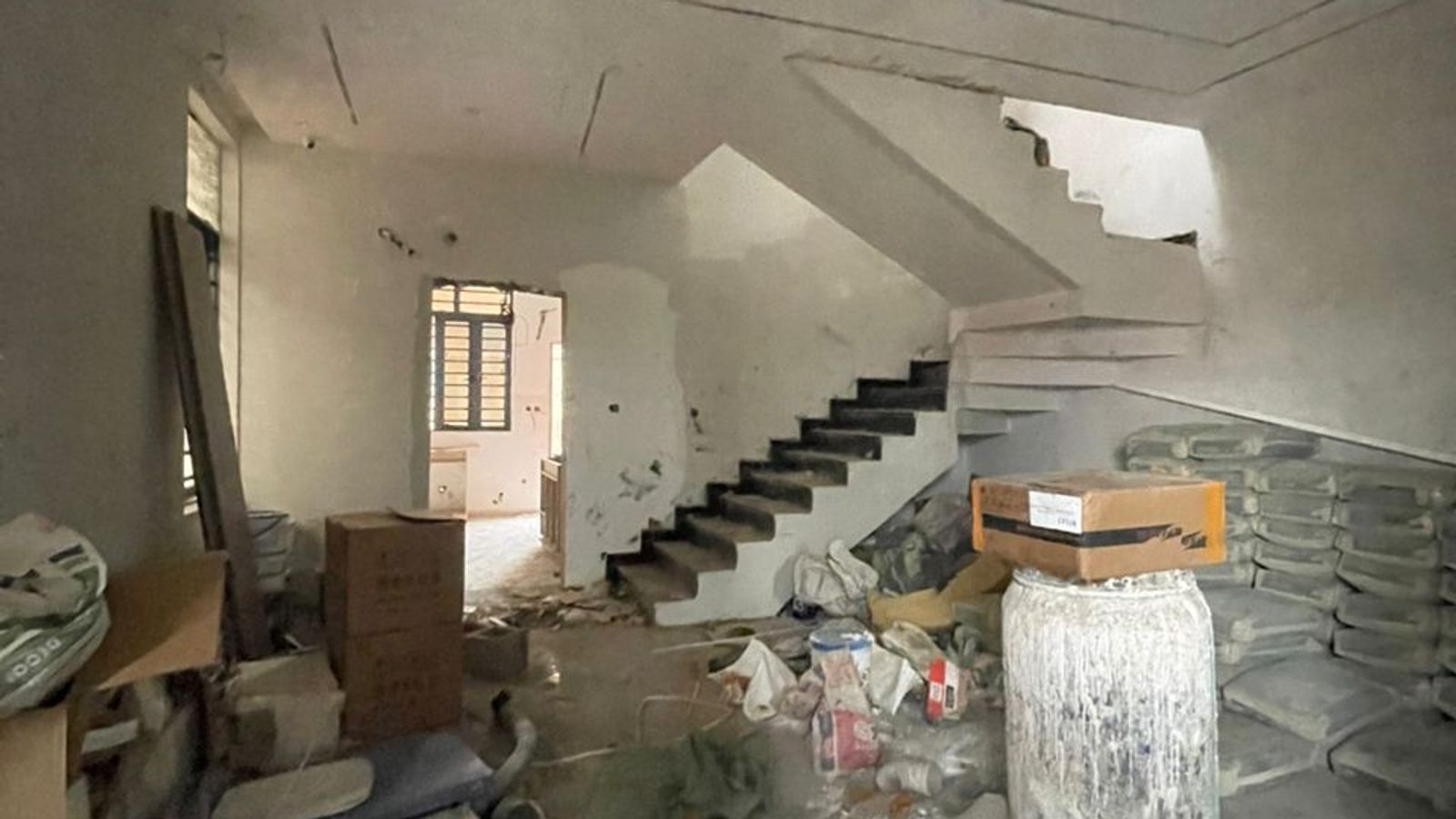 5 Bedroom Fully Detached Duplex