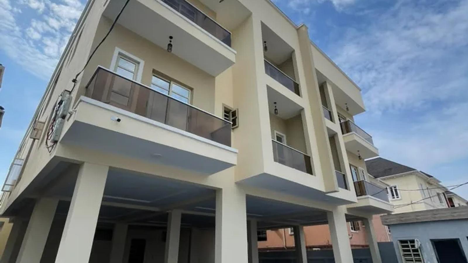 2 BEDROOM APARTMENT