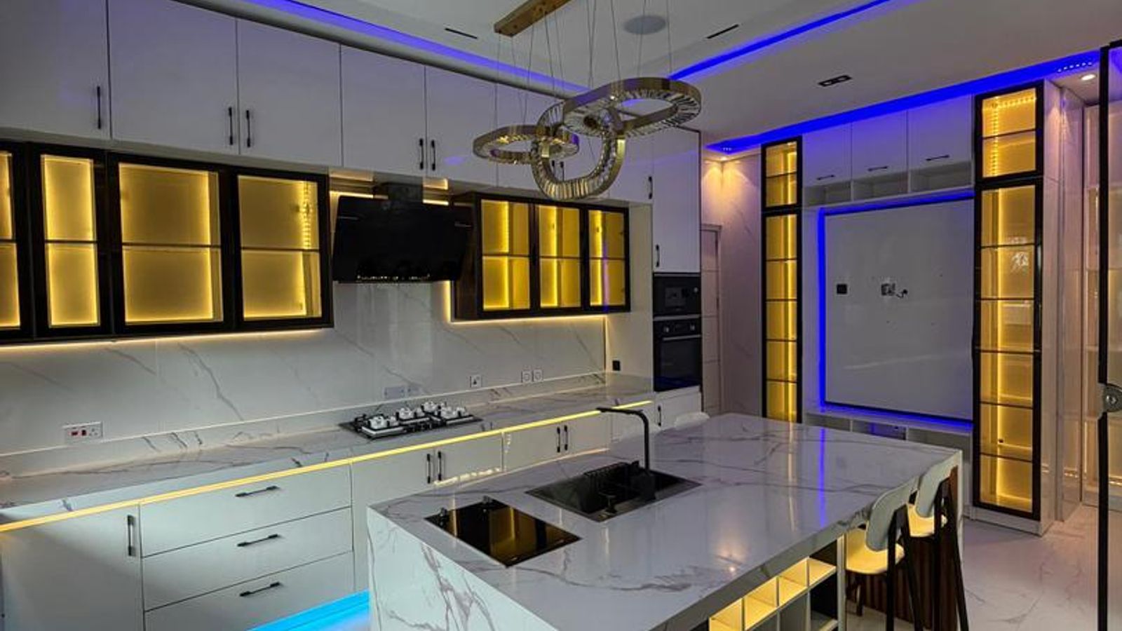 5 Bedroom Fully Detached Duplex