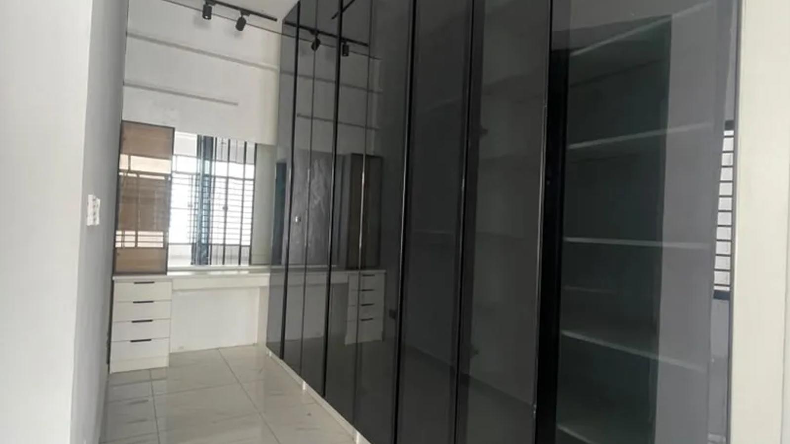 5 Bedroom Fully Detached Duplex