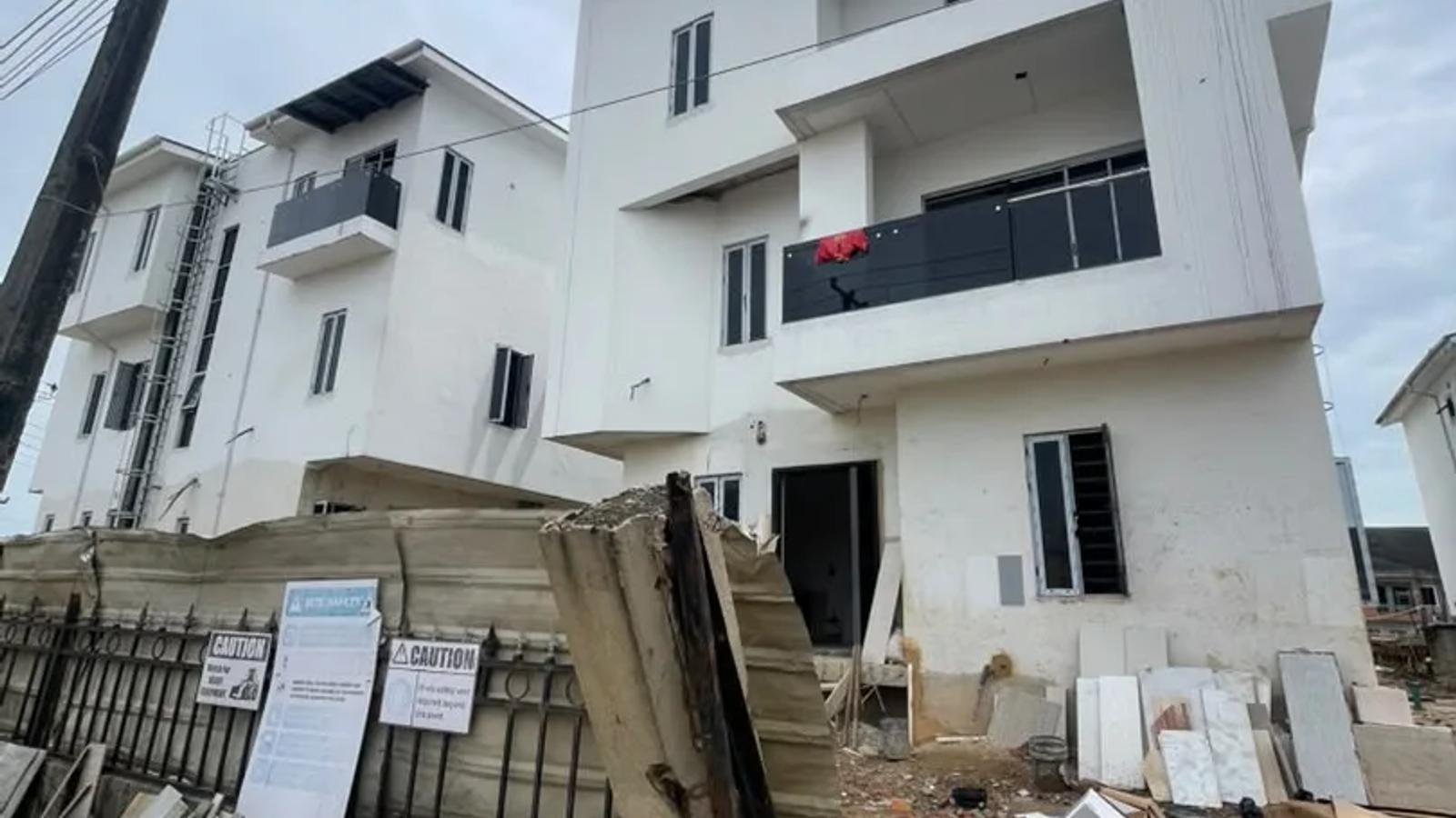 4 Bedroom Fully Detached Duplex