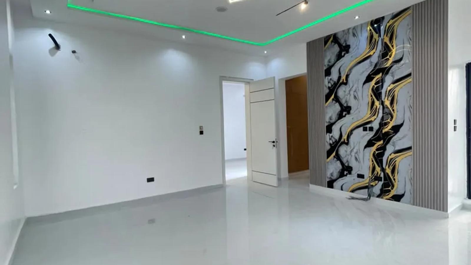 5 Bedroom Fully Detached Duplex