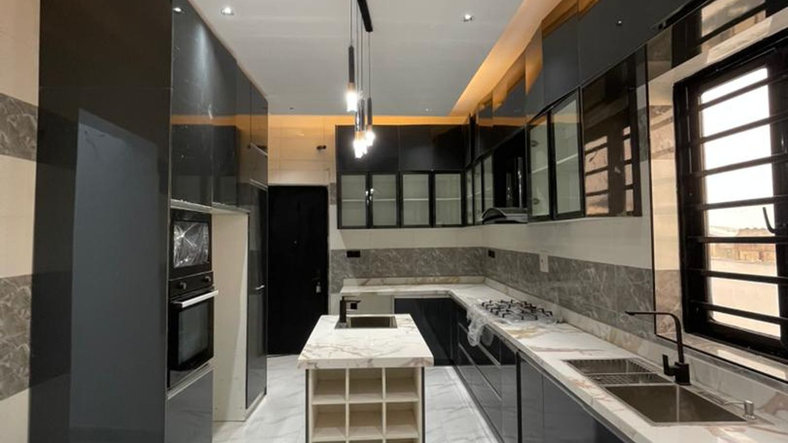 5 Bedroom Fully Detached Duplex