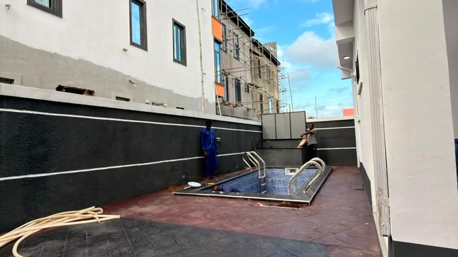 5 Bedroom Fully Detached Duplex