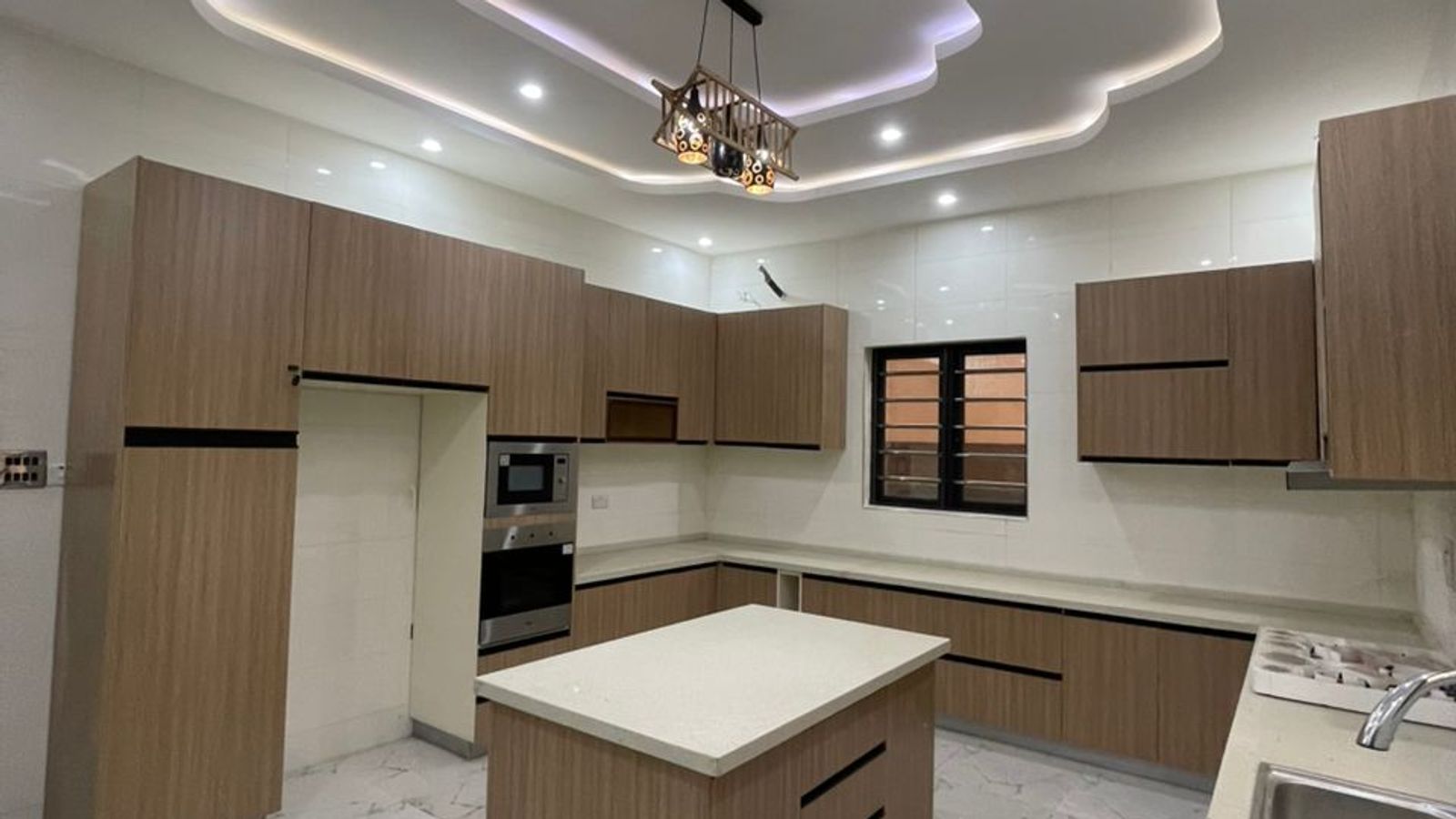 5 Bedroom Fully Detached Duplex