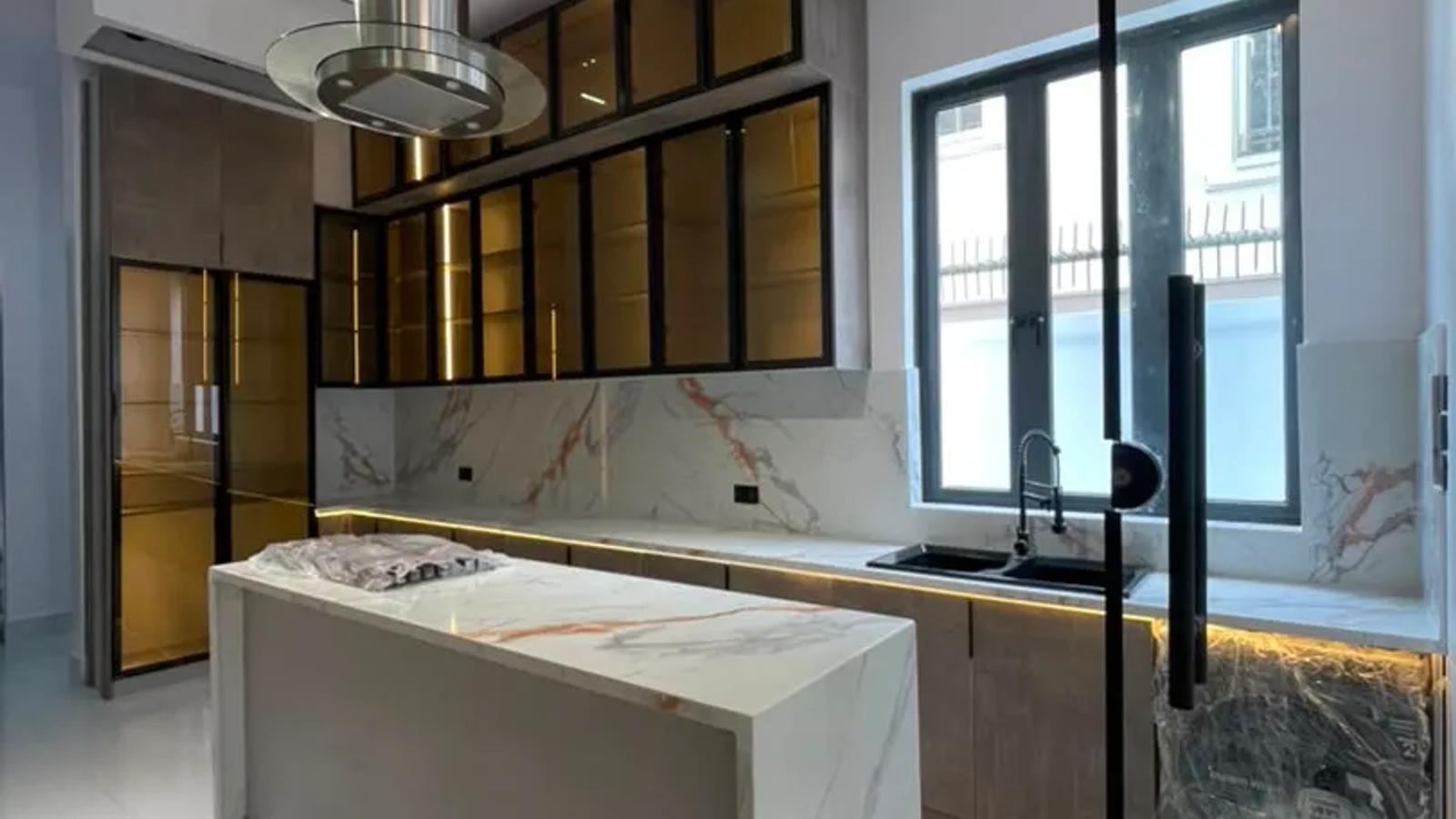 5 Bedroom Fully Detached Duplex
