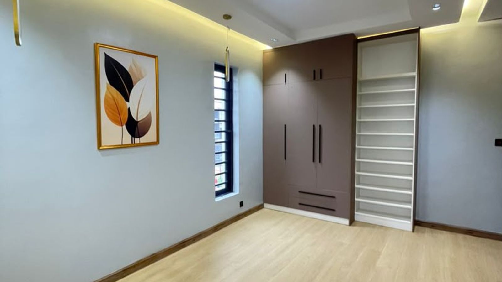 5 Bedroom Fully Detached Duplex