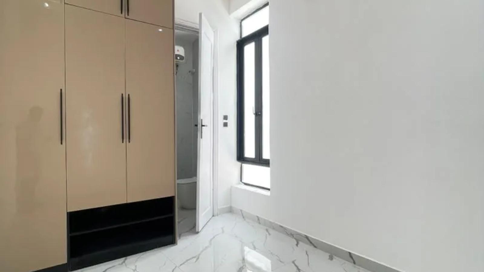 4 BEDROOM FULLY DETACHED DUPLEX WITH BQ