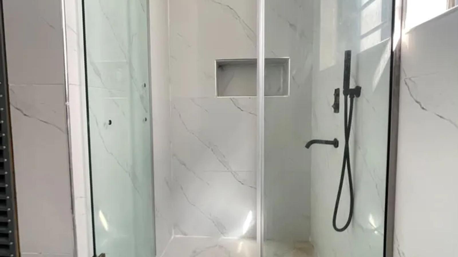 5 BEDROOM FULLY DETACHED DUPLEX WITH BQ