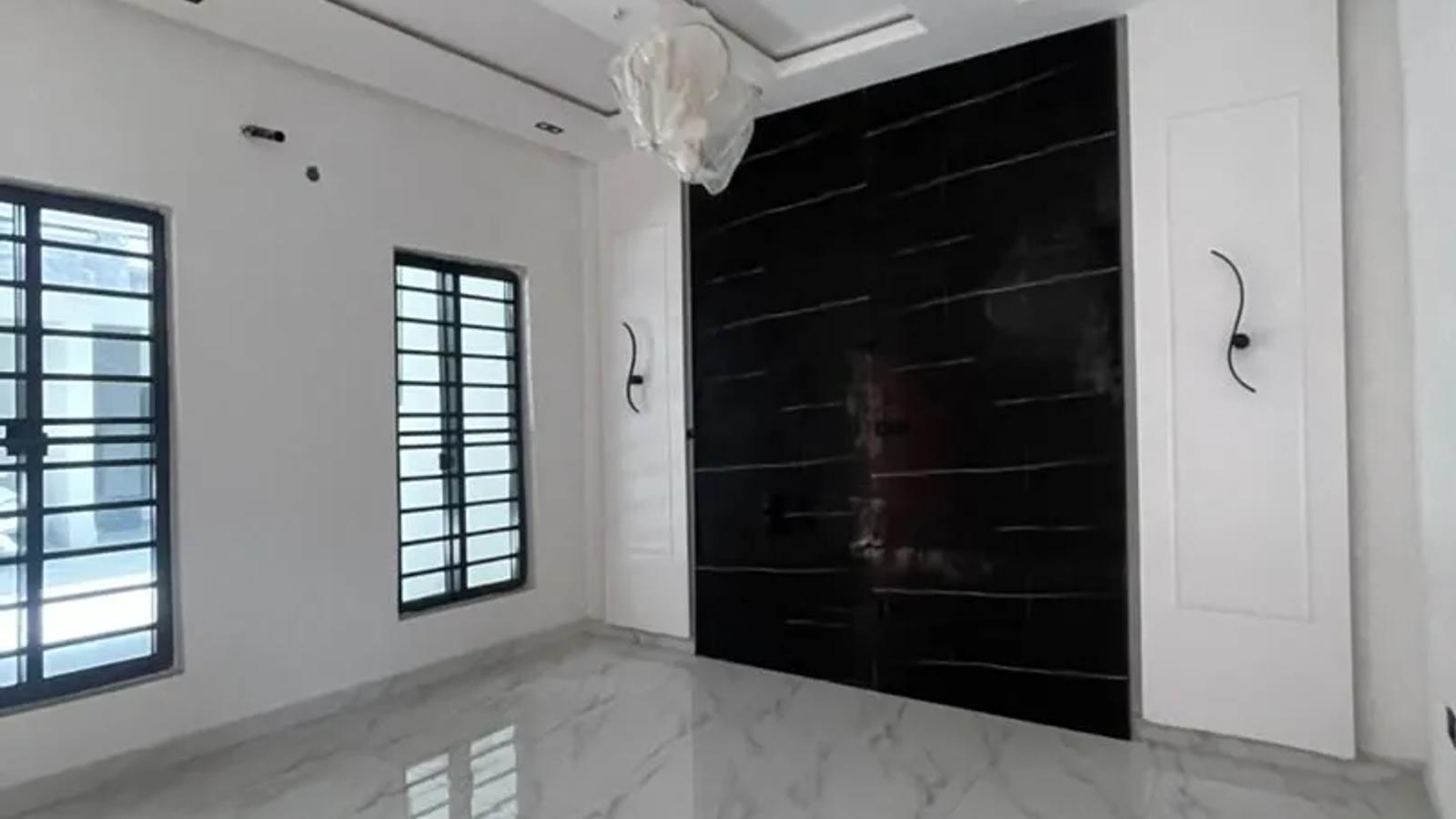 4 Bedroom Terrace Duplex