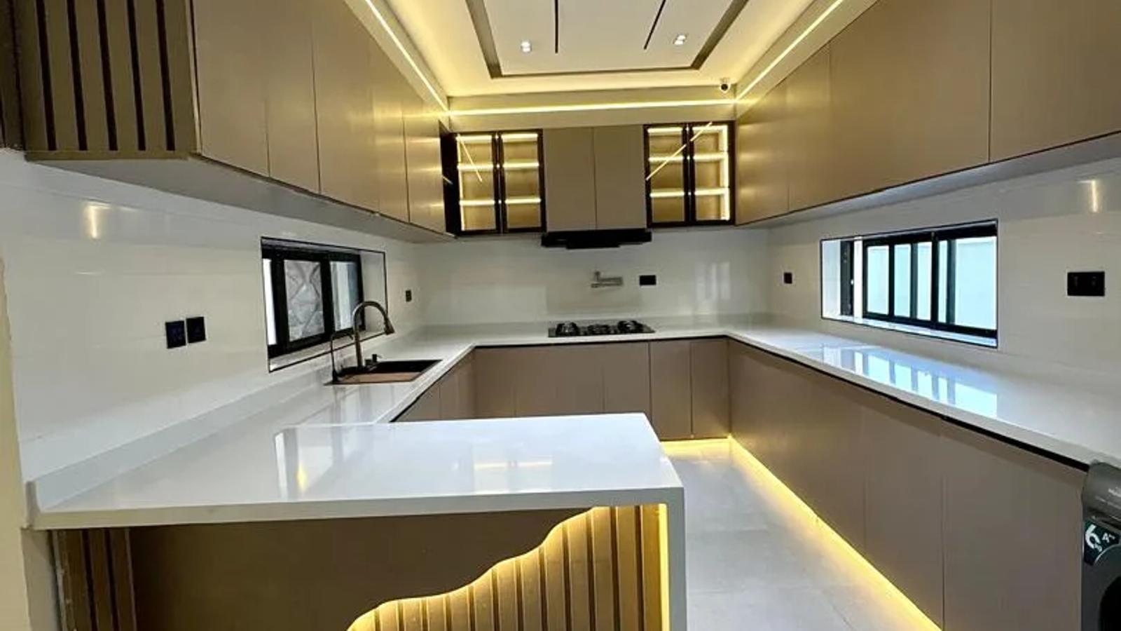 5 Bedroom Fully Detached Duplex