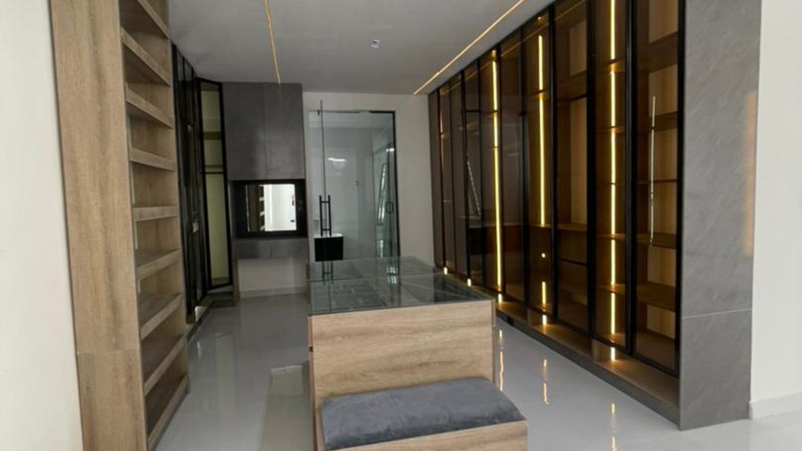 5 Bedroom Fully Detached Duplex