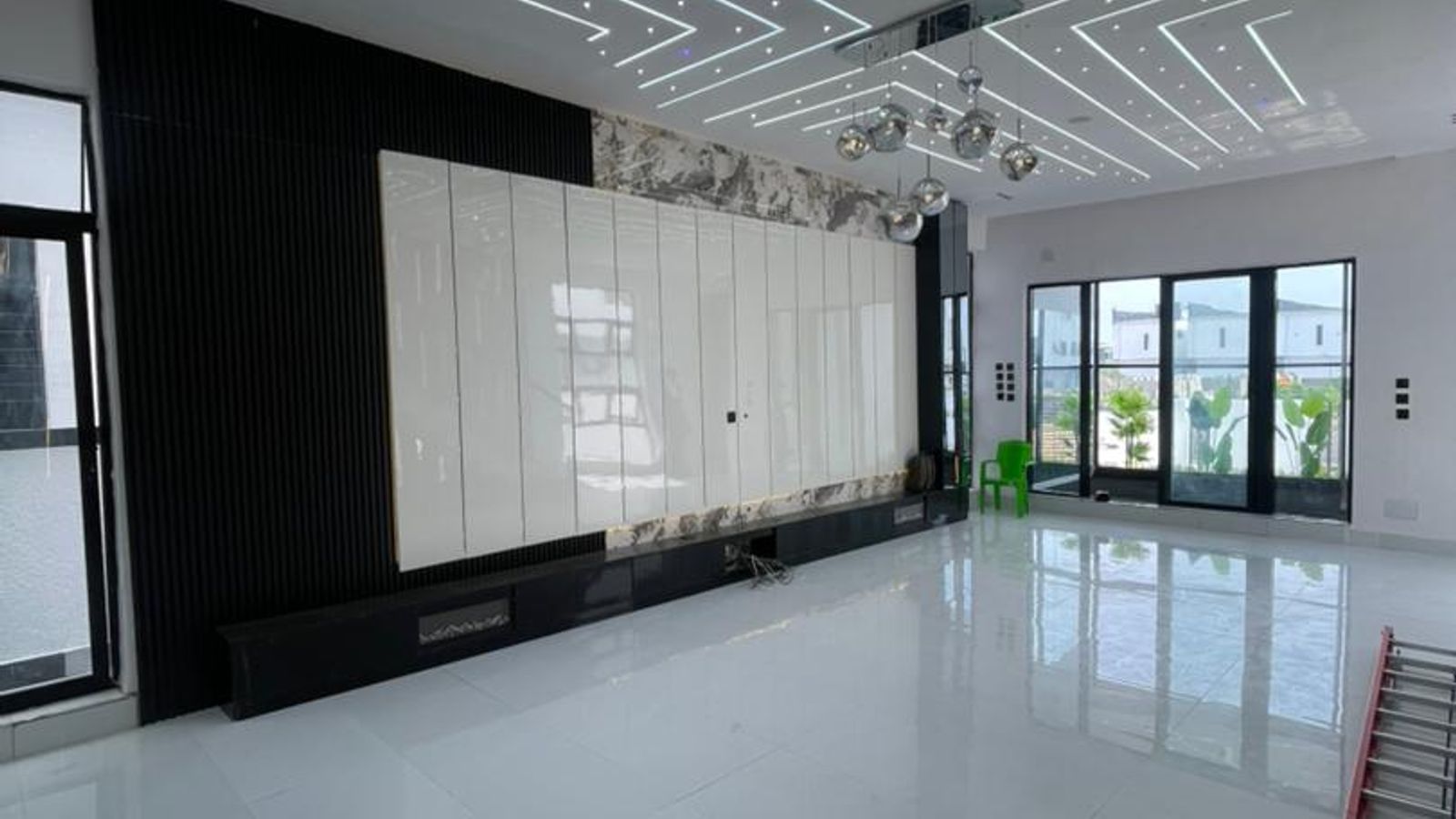 5 Bedroom Fully Detached Duplex