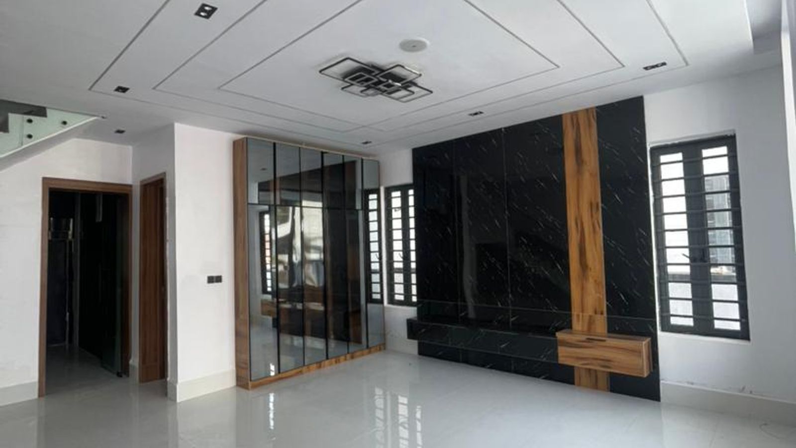 4 Bedroom Semi Detached Duplex