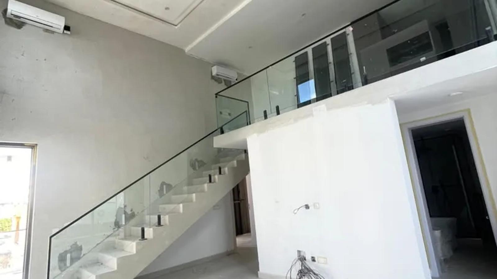 5 Bedroom Fully Detached Duplex