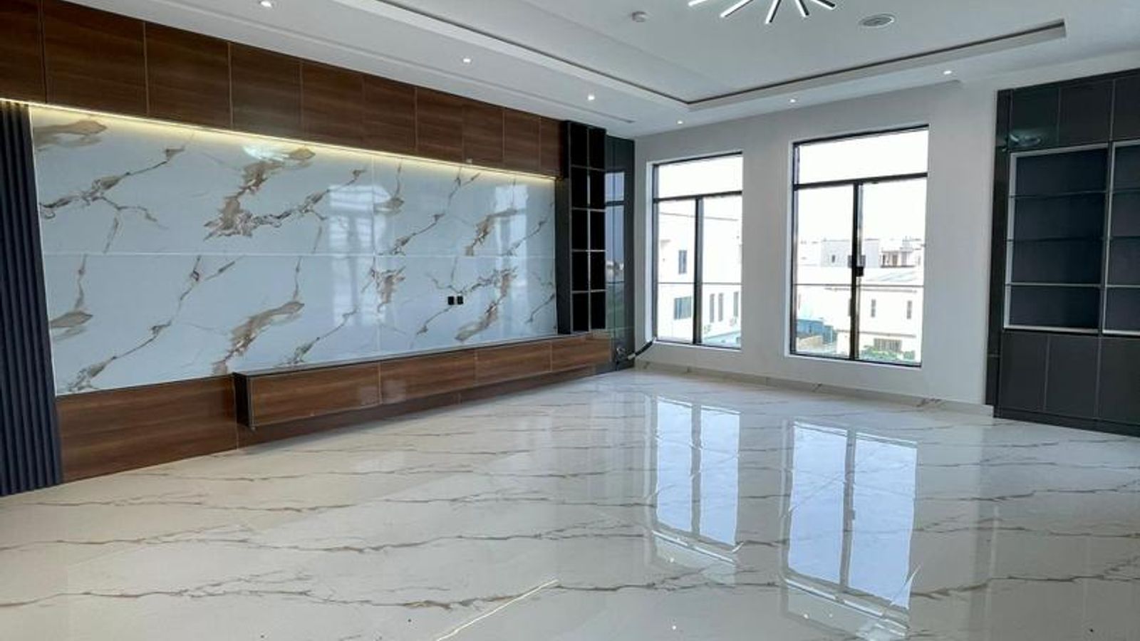5 Bedroom