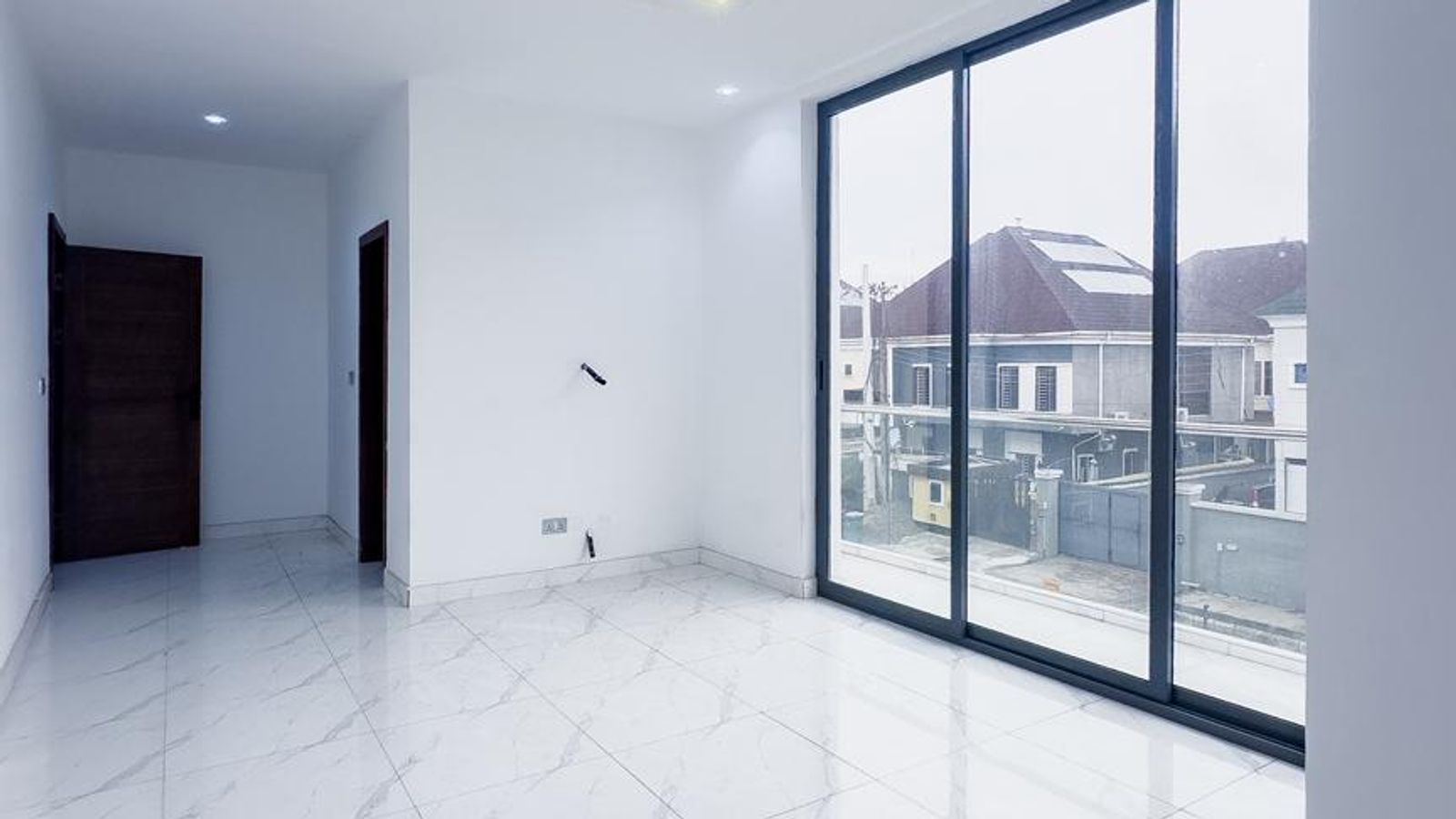 3 Bedroom Serviced Apartment