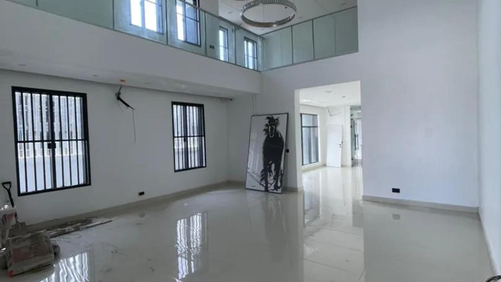 5 Bedroom Semi-Detached Duplex