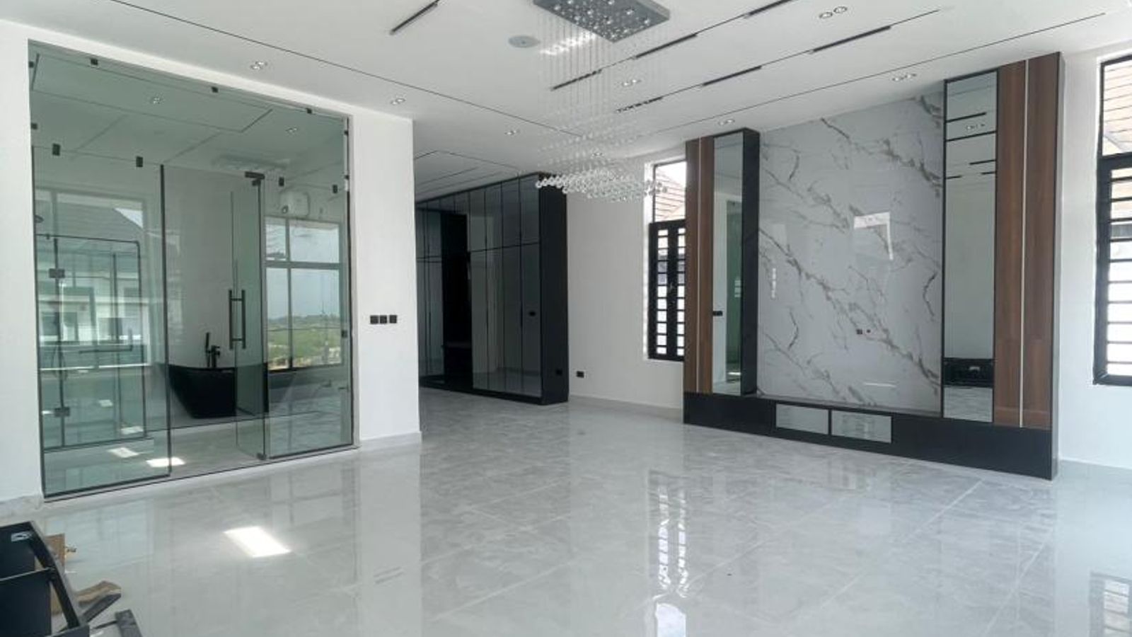 5 Bedroom Fully Detached Duplex