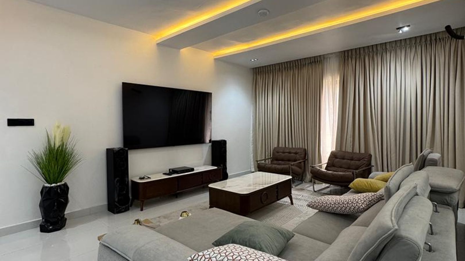 3 Bedroom Apartment