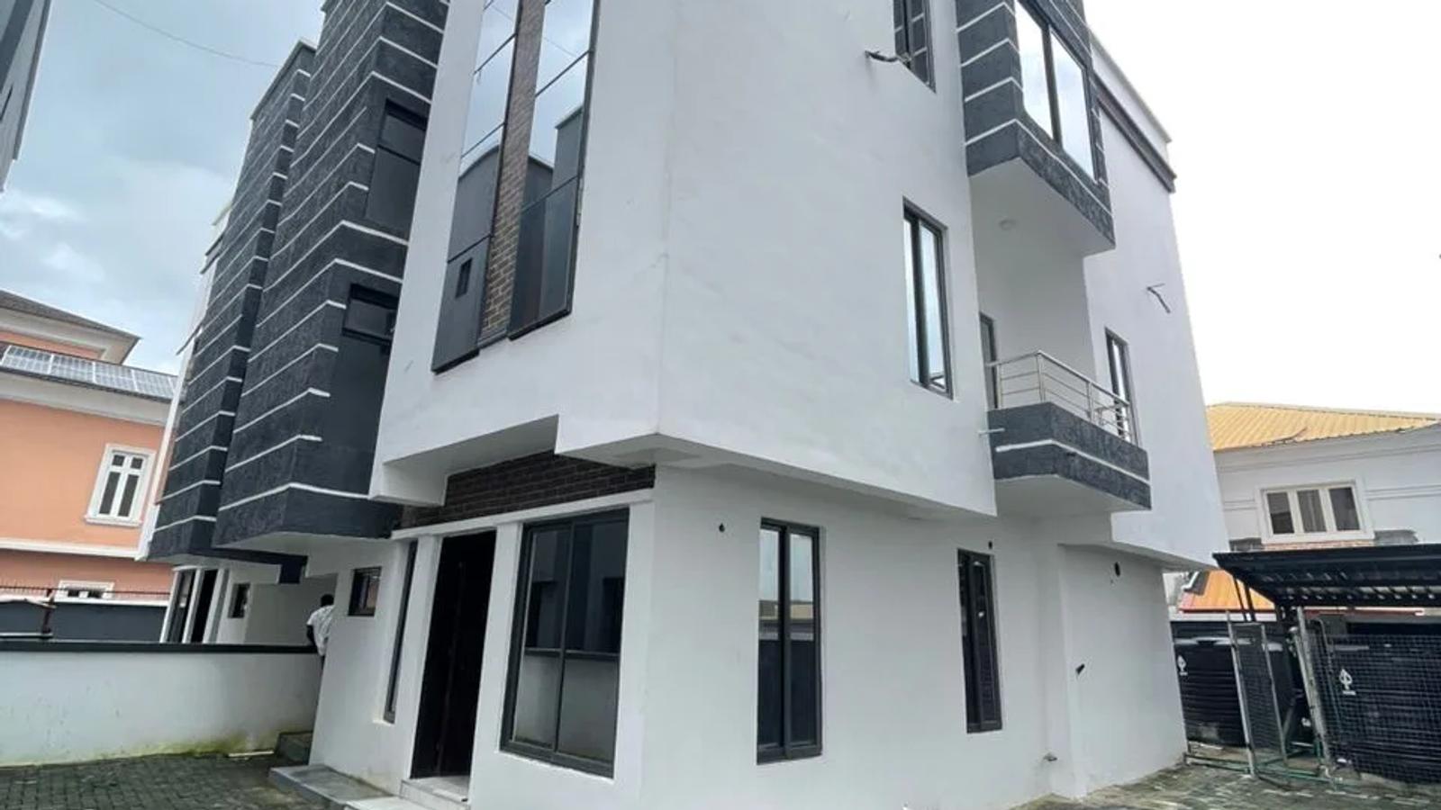 4 Bedroom Fully Detached Duplex