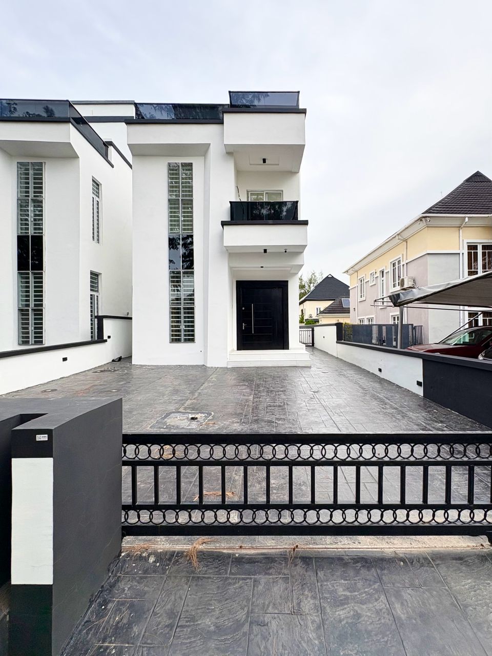 5 Bedroom Fully Detached Duplex
