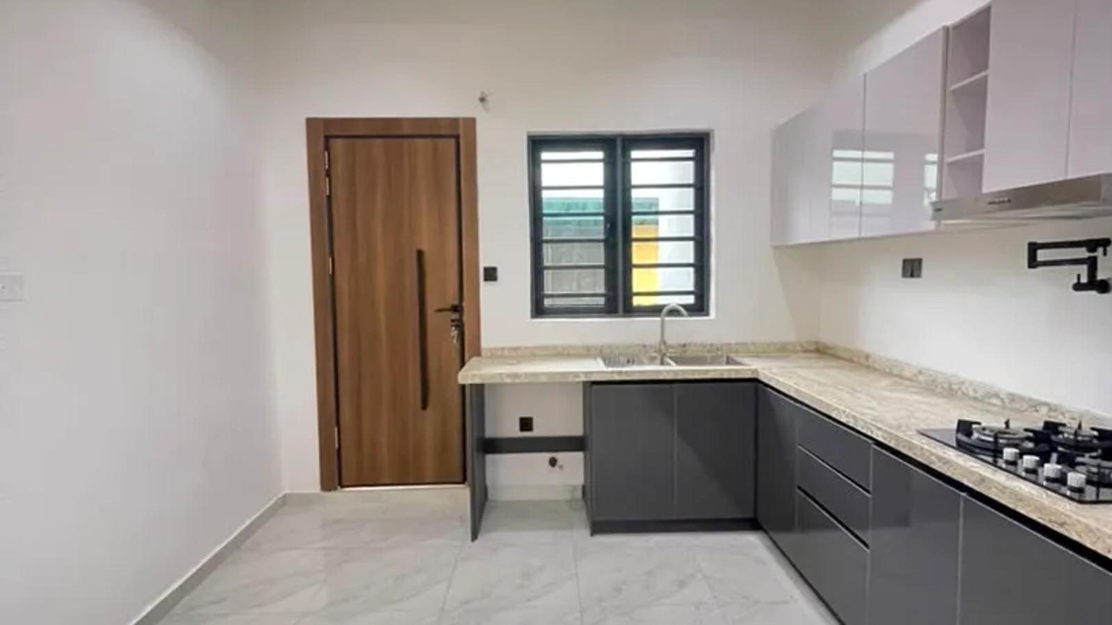 4 Bedroom Semi Detached Duplex