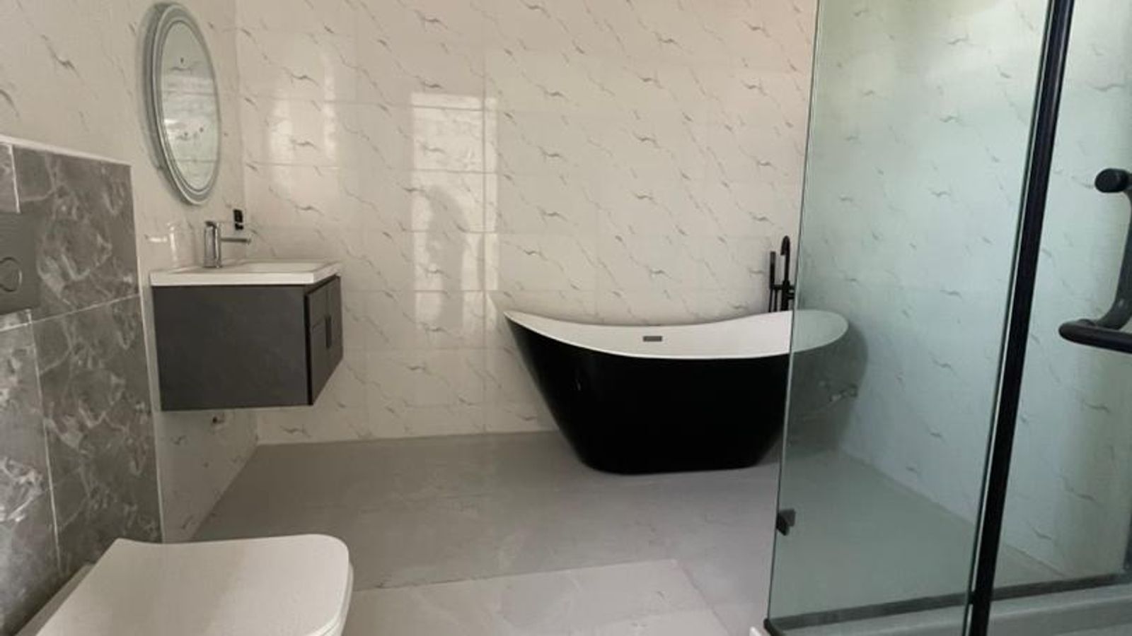5 Bedroom Fully Detached Duplex