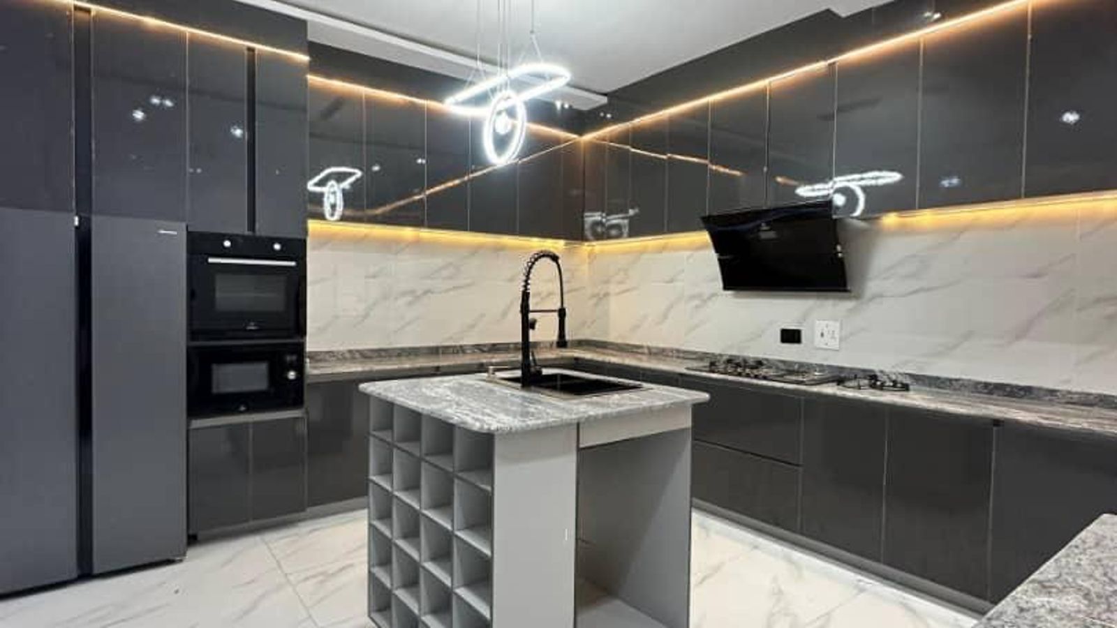 5 Bedroom Fully Detached Terrace Duplex