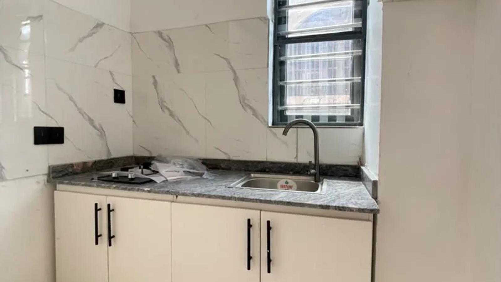 ONE BEDROOM APARTMENT