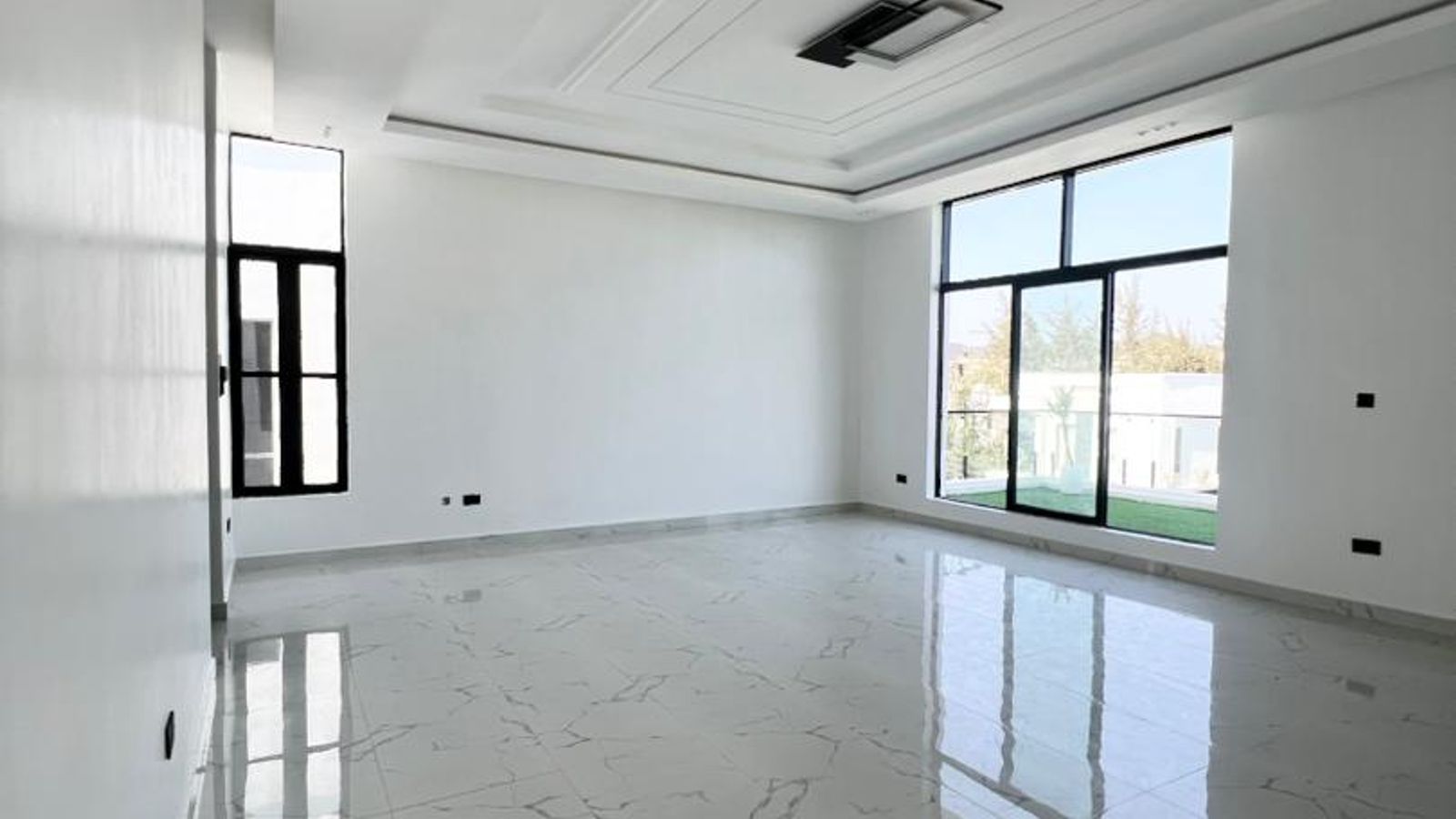 5 Bedroom Fully Detached Duplex